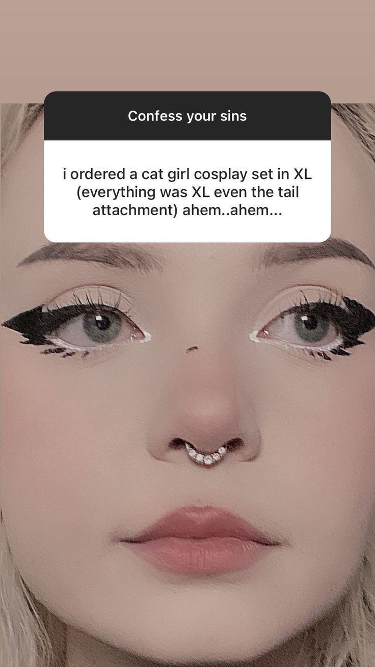 Alt Puppy Eyeliner, Easy Emo Makeup Looks, Egirl Eye Makeup, Delineados Egirl, Doll Eyeliner, Doll Face Makeup, J Makeup, Storybook Cosmetics, Punk Makeup