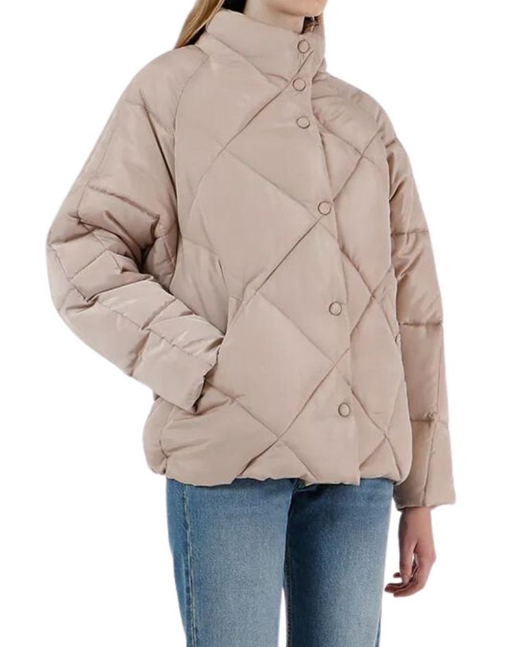 The Apparis Maxim Coat combines warmth and stylishness. Its quilted puffer design in seamless beige adds a timeless touch, while its cozy material ensures you stay warm and comfortable all day long. Live life to the max with this stylish and functional coat! Fabric Body: 100% Polyester Lining: 100% Recycled Polyester Fit Quilted puffer Stand collar Long sleeve Slash pockets Snap closure The model is 5'10" and wears a size S Care Wash with like colors Do not bleach, tumble dry, or iron Filling ma Casual Beige Quilted Puffer Jacket, Winter Cream Quilted Puffer Jacket, Cream Quilted Puffer Jacket For Winter, Quilted Cream Puffer Jacket For Winter, Beige Down Puffer Jacket, Beige Puffer Jacket For Winter, Cozy Quilted Winter Outerwear, Casual Beige Puffer Jacket For Cold Weather, Winter Beige Quilted Outerwear