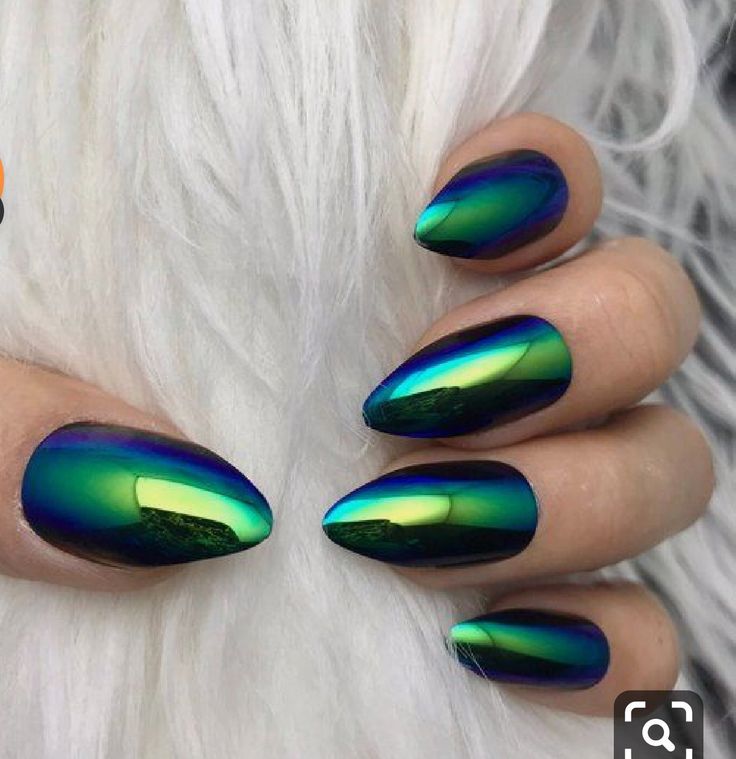 Blue Homecoming Nails, Homecoming Nails Almond, Emerald Nails, Green Acrylic Nails, Green Nail Art, Gel Set, Ombre Nail, Green Chrome, Ombre Nail Designs