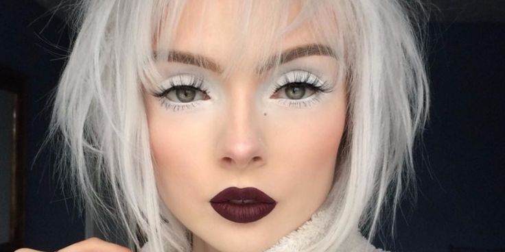 Pale Eye Makeup, 2022 Makeup Looks, Makeup Looks Winter, Eye Makeup Step By Step, White Eye Makeup, Eye Makeup Brown, Zodiac Signs Colors, 2022 Makeup, Trendy Eyeshadow