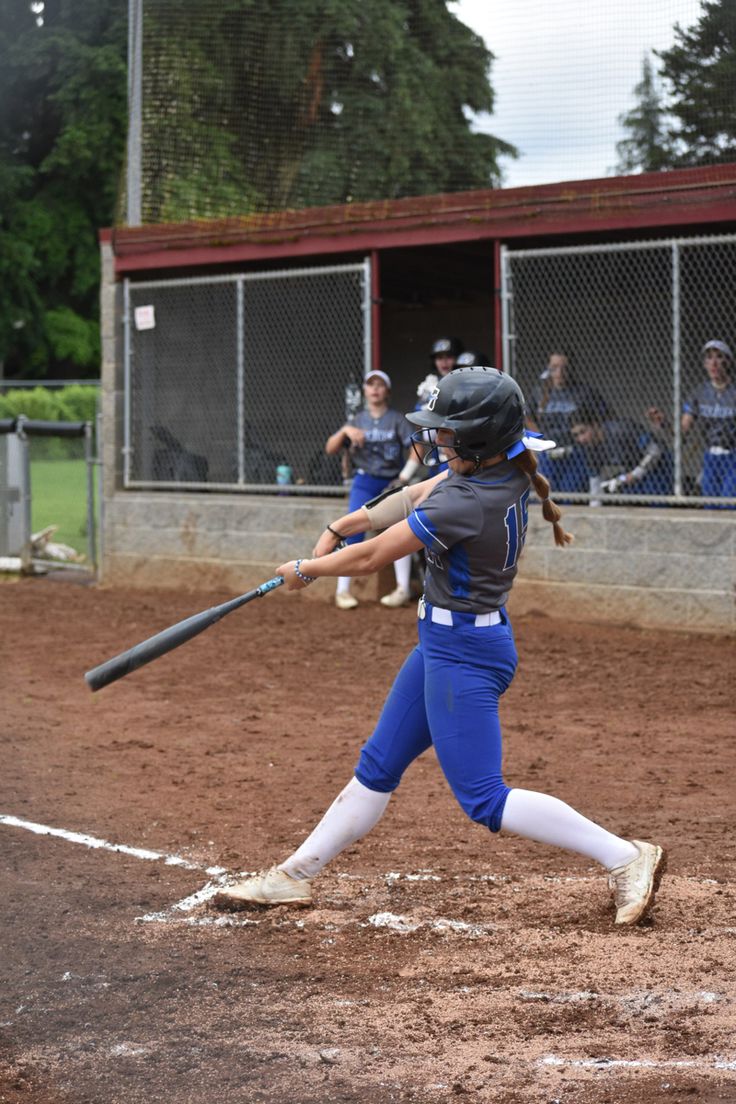 Softball Pictures Poses, Softball Photography, High School Softball, Throw Like A Girl, Softball Photos, Softball Uniforms, Softball Season, Softball Hairstyles, Ball Aesthetic