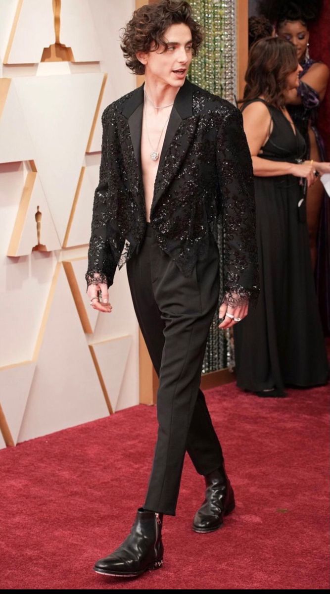 Prom Outfits Men, Oscars 2022, Prom Men, Party Outfit Men, Met Gala Outfits, Gala Outfit, Genderless Fashion, Red Carpet Outfits, Glam Outfit