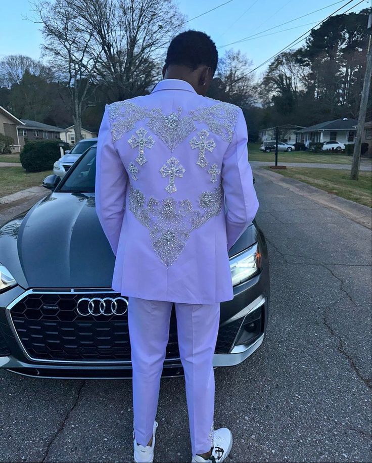 Lavender Prom Suits For Guys, Chrome Hearts Prom Suit, Light Purple Prom Suit, Custom Suits Men Prom, Purple And White Suit, Lavender Prom Suit, Light Blue Prom Suit, Prom Ideas Men, Prom Suit Designs