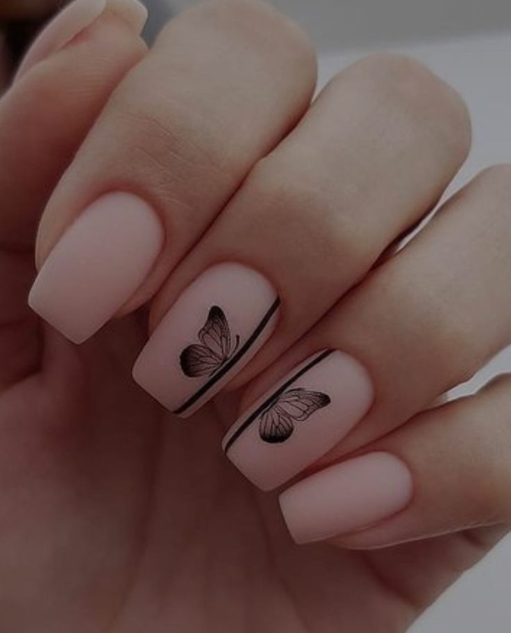 Tapered Square Nails, Blush Nails, Black Nail, Winter Nail, Short Acrylic Nails Designs, Gel Nail Designs, Short Acrylic Nails, Creative Nails, Best Acrylic Nails