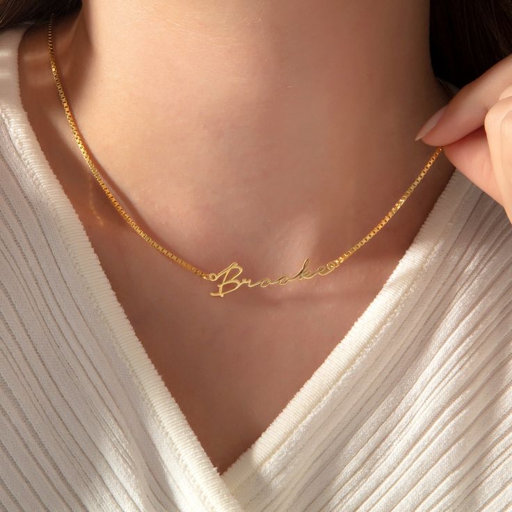 Box Chain Name Necklace Gold 14k, Custom Name Necklace, Personalized Gifts for Her, Name Plate Necklace with Box Chain, Birthday Gifts Material: High Quality Solid 925 Sterling Silver ► Dimensions: Height 9-12mm, width 18-40mm (depending on the number of letters). ►Finish: Sterling Silver ∙ 14K Gold ∙ Rose Gold ►Chains have patents and stamps. (925K) ►All of our jewelry is handmade and original materials are used. It does not cause any skin problems. No Tarnish problems. ►Each item is made-to-or Box Chain Necklace For Mother's Day Anniversary, Mother's Day Anniversary Box Chain Necklace, Yellow Gold Name Necklace For Birthday Gift, Mother's Day Gift Jewelry Box Chain, Mother's Day Gift Box Chain Jewelry, Elegant Name Necklace With Hallmarks For Birthday Gift, Personalized Gold Jewelry With Box Chain, Personalized Gold Box Chain Jewelry, Birthday Gift Jewelry With Hallmarks