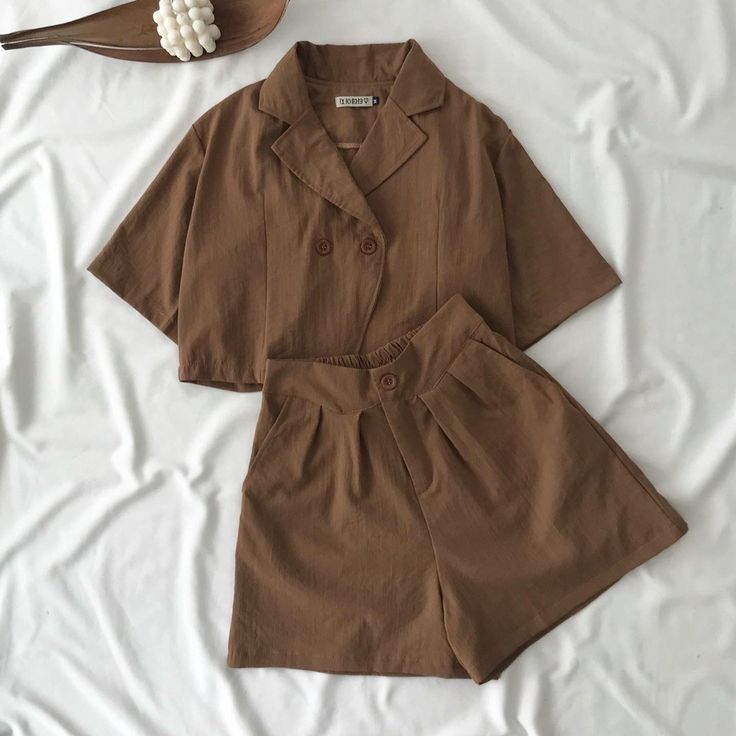 Coord Outfit, Tailored Clothes, Diy Vetement, Fashion Top Outfits, Trendy Dress Outfits, Quick Outfits, Classy Casual Outfits, Easy Trendy Outfits, Simple Trendy Outfits