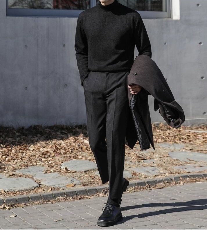 Dark Academia Outfit Men, Mens Turtleneck Outfits, Mens Winter Outfits, Dark Academia Men, Turtleneck Outfit Men, Academia Aesthetic Outfit Men, Black Turtleneck Outfit, Outfits Guide, Winter Outfits 2024