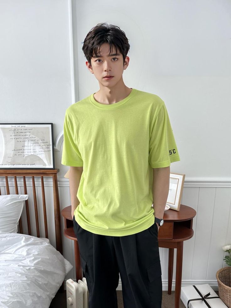 This is a casual and minimal t-shirt by pollution that is made out of high quality and sturdy fabric. With unique design detail and trendy mood, you can style it for your casual and comfortable daily outfit.- Cool cotton fabric with high air permeability- Tumble and tentar washed fabric- Print detail on the sleeve Summer Moisture-wicking Everyday T-shirt, Casual Moisture-wicking T-shirt, Casual Cotton T-shirt With Moisture-wicking, Casual Spring Moisture-wicking T-shirt, Casual Spring T-shirt With Moisture-wicking, Casual Green Moisture-wicking T-shirt, Casual Solid Moisture-wicking T-shirt, Moisture-wicking Casual T-shirt, Fabric Print