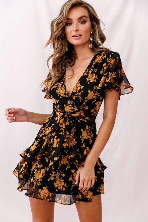 Shop Dresses | Hot Party Dresses | Hot Dresses | Selfie Leslie, Color: Black Flower Selfie, Rainy Day Dress Outfit, Black Dress Outfit Casual, Casual Cocktail Dress, Angel Sleeves Dress, Wonderland Dress, Selfie Leslie, Balloon Sleeve Dress, Black Dress Outfits