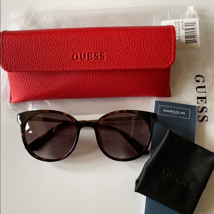 Brand New Guess Sunglasses! Never Worn. Guess Sunglasses Women, Gus G, Guess Sunglasses, Guess Girl, Brown Leopard, Womens Glasses, Prescription Sunglasses, Colored Sunglasses, Aviator Sunglasses