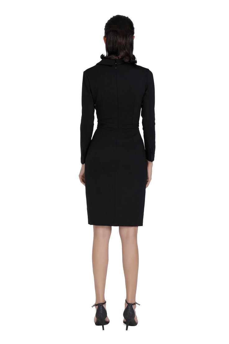 This is a dress model that is both beautiful, showing personality but still suitable for culture, elegant office clothes, elegant colors but still trendy, respecting personality for women when going to work. The dress is designed with a formal, pencil shape with a belt at the waist. High-quality fabric, waist detail, and notched collar have the effect of creating a slimmer, taller feel, combining youthful red tones and long sleeves to add an elegant touch, helping women stand out in the office. Chic Knee-length Belted Party Dress, Elegant Long Sleeve Midi Dress With Fitted Waist, Classic Formal Belted Fitted Dress, Office Wear Fitted Long Sleeve Belted Dress, Fitted Long Sleeve Belted Office Dress, Classic Fitted Belted Dress For Office, Classic Fitted Belted Dress For Formal Occasions, Elegant Belted Midi Dress For Evening, Fitted Long Sleeve Belted Dress For Office