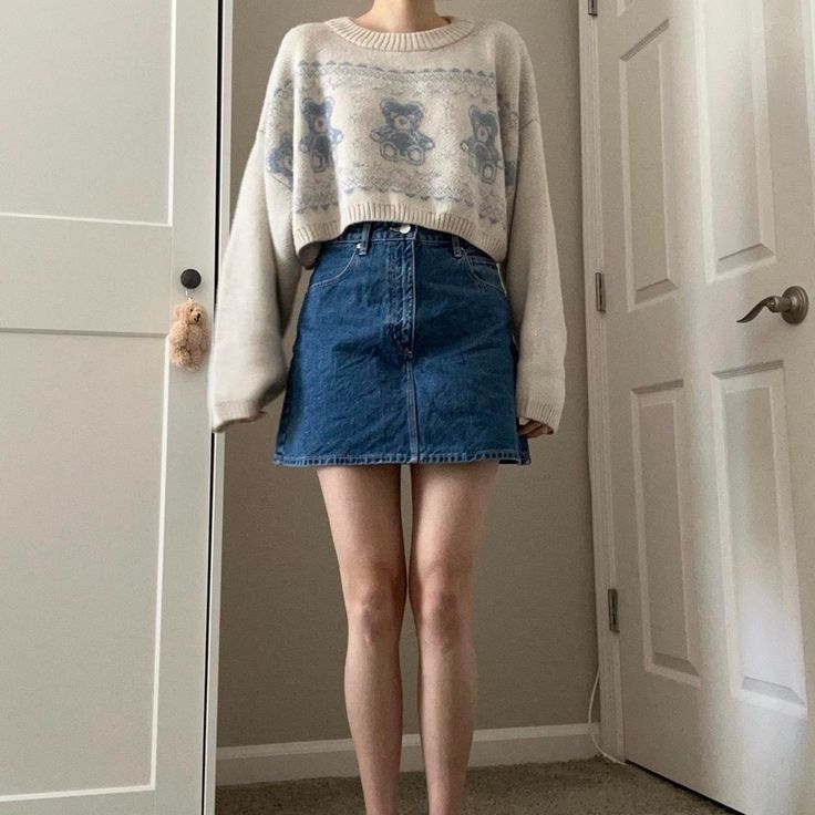 Dm Before Purchasing Open To Offers Nwot Abrand Denim Mini Skirt Never Worn Size: 26 Inch 100% Cotton Timeless Denim Mini Skirt, Short And Fitted Style With High-Rise And A-Line Silhouette Model Info: 5’3 Wears Xs Waist: 25”-26” Feel Free To Ask Any Questions! #Princesspolly #Denim #Levis #Cute #Fall Cute Jean Skirts, Denim Short Skirt Outfit, Short Jeans Skirt Outfit, Fall Cotton Mini Denim Skirt, Fall Blue Denim Mini Skirt, Short Jean Skirt Outfits, Short Denim Skirt Outfits, Blue Jean Skirt Outfits, Casual Non-stretch Denim Mini Skirt