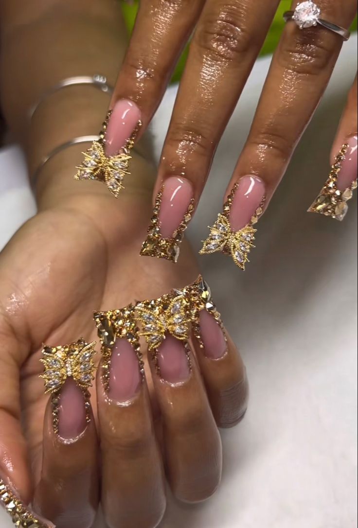 Prom Nails Black Women, Gold Butterfly Nails, House Interior Makeover, Growth Tattoos, Acrylic Nail Designs Classy, Interior Makeover, Meaning Tattoos, Tattoos Butterfly, Tattoos Aesthetic