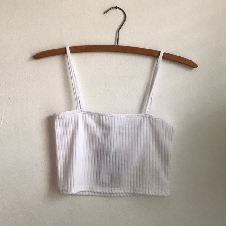 Square Neck Robbed Tank By Pretty Little Thing. Still In The Bag That It Was Shipped In! I Ordered Two Sizes Because I Was Unsure And Went With The Other! I Absolutely Love This Tank. The Neck Line Is My Favorite - So Flattering. Basic White Ribbed Crop Top, Trendy White Ribbed Crop Top, Simple White Crop Top For Summer, Simple White Cotton Crop Top, Neck Line, In The Bag, Pretty Little Thing, Ribbed Tank, Little Things