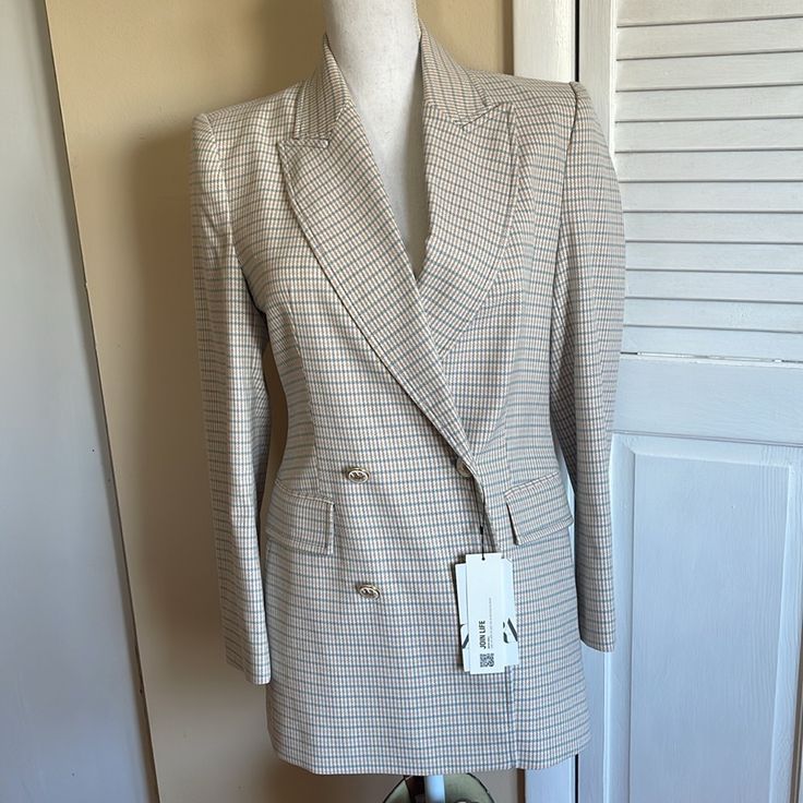 Nwt Cream Gray Brown Pink Bloggers Fave Spring Cream Blazer With Double Button Closure, Feminine Fall Workwear Blazer, Feminine Tailored Fall Blazer, Tailored Feminine Fall Blazer, Cream Blazer With Double Button Closure For Spring, Feminine Fall Blazer For Workwear, Tailored Feminine Blazer For Fall, Double-breasted Beige Blazer For Spring, Feminine Tailored Outerwear For Fall