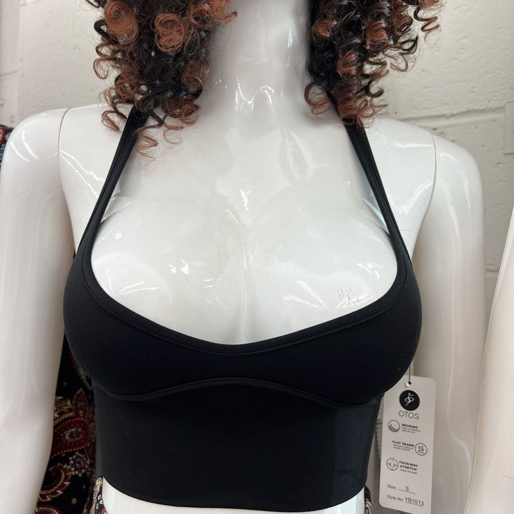 This Super Cute Bra Is 78% Nylon And 22% Spandex Pushes Them Up With Out Pads Wicking Pulls Out Sweat To Keep You Dry . Flat Seams Reduces Chafing And Smooth Comfort. Four-Way Stretch Keeps Its Shape . I Only Have It In A Size Xl . It Will Fit A Small Or Medium Harvard Sweatshirt, Scottish Women, Cute Bra, Multicolor Sweater, Cute Bras, Adidas Crop, Black Peach, Burgundy And Gold, Striped Tank Top