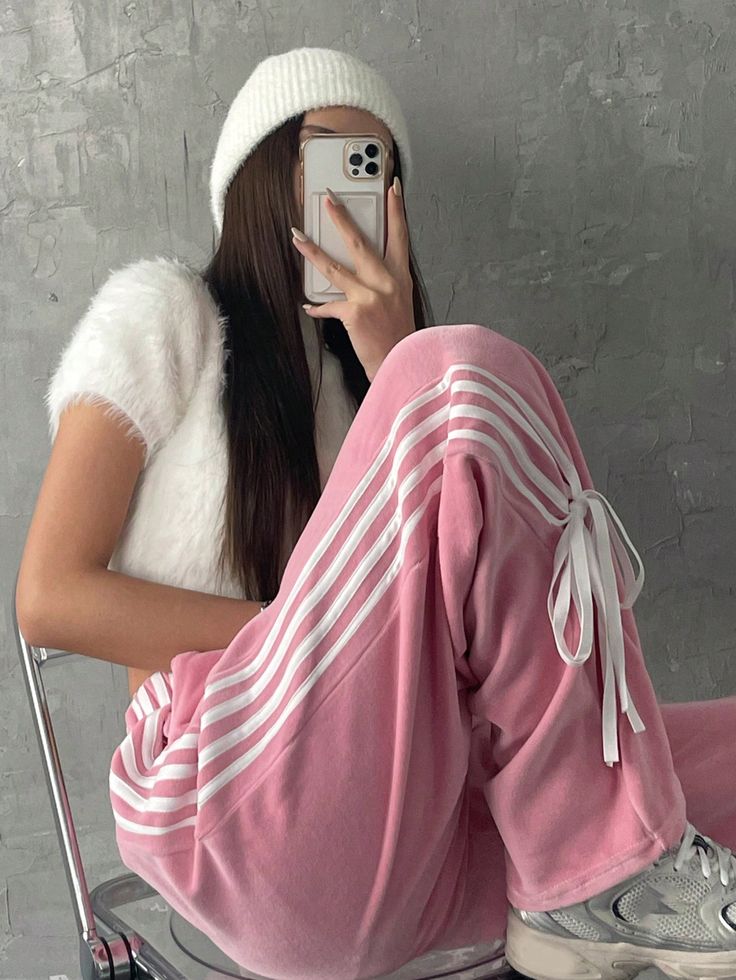 Women's Contrast Tape Straight-Leg Sweatpants Watermelon Pink    Knitted Fabric Colorblock,Plain,Striped Straight Leg Medium Stretch  Women Clothing, size features are:Bust: ,Length: ,Sleeve Length: Buisness Casual Women Outfits Chic, Buisness Casual Women, Buisness Casual, Winter Mode Outfits, Women Sweatpants, Football Game Outfit, Winter Fashion Outfits Casual, Rose Orange, Thanksgiving Outfit