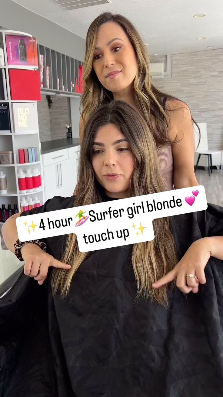 Patricia Nikole | 📽🌄WOULD YOU TRY💦WET BALAYAGE💦❤️?(Always starting with a dry cut before paint💇🏻)🌄Sunrise Topaz Toned ✨PaintedHair✨ Color Melt for a… | Instagram Root Melt Brunette To Blonde, Cool Toned Blonde, Highlights Tutorial, Wet Balayage, Highlight Tutorial, Color Melt, Redken Shades Eq, Balayage Color, Hair Color Techniques