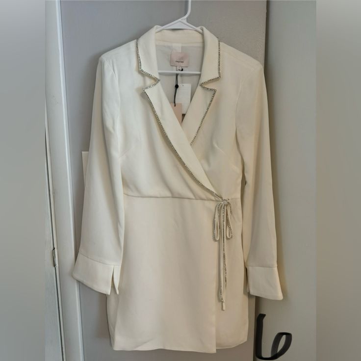 Cinq A Sept White Blazer Dress Never Worn! Long Sleeve Wrap Dress For Spring Formal, Formal Long Sleeve Wrap Dress For Spring, Chic Tie Waist Mini Dress For Cocktail, Summer Formal Mini Wrap Dress, Elegant White Long Sleeve Wrap Dress, Formal Cream Mini Dress With Long Sleeves, Chic Formal A-line Wrap Dress, Elegant Mini Dress With Tie Waist For Brunch, Spring Cocktail A-line Wrap Dress