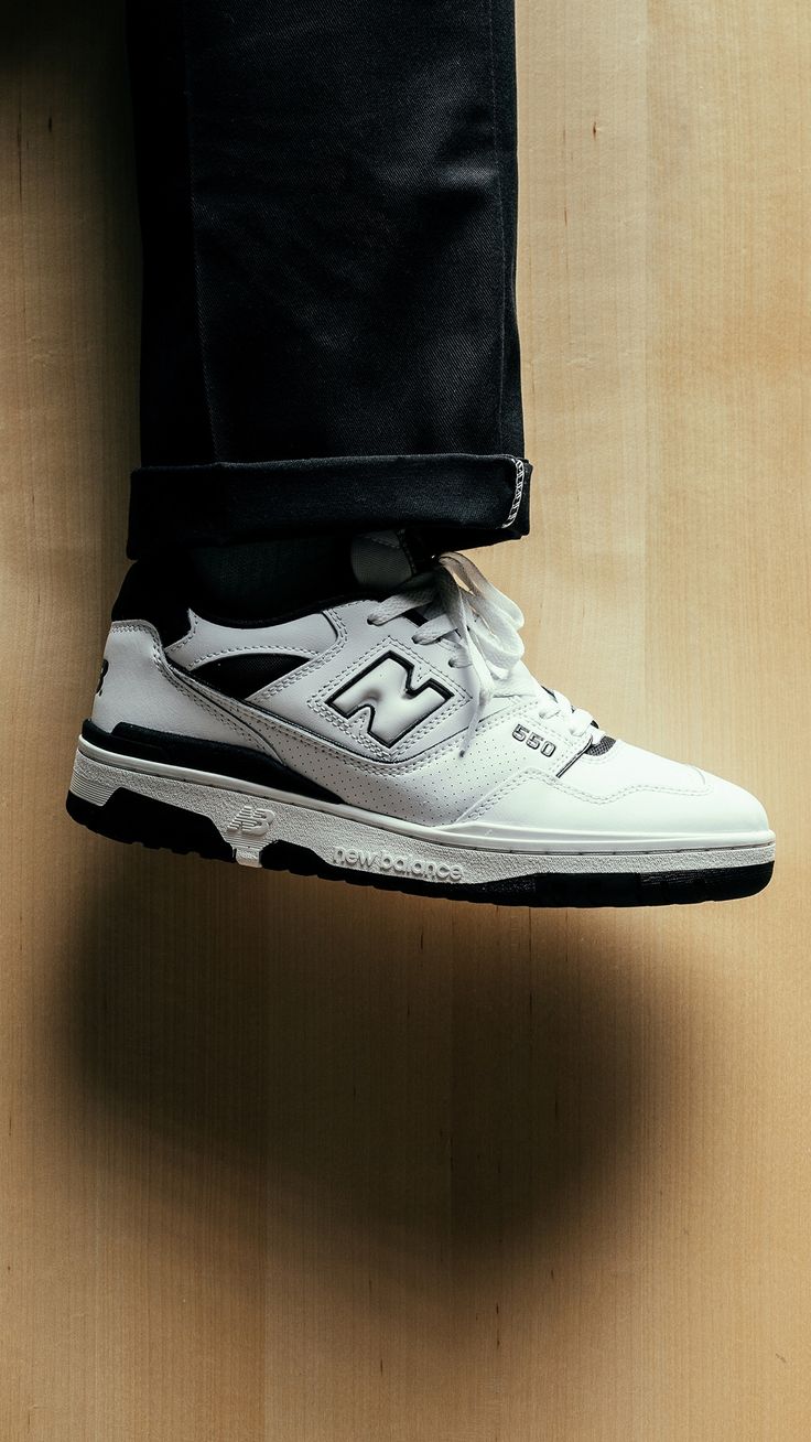 New Balance Oreo 550, New Balance 550 White Black Outfit, New Balance Black And White Outfits, Black And White New Balance 550, New Balance 550 Outfit Men Black, New Balance 550 Oreo Outfit, New Balance 550 Black Outfit, New Balance 650 Outfit Men, New Balance 550 Black And White