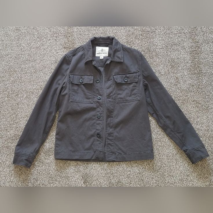 Brand: Mutual Weave (Jcpenney) Size: Men's X-Small Color: Dark Grey Washed But Never Worn Fitted Casual Tops With Patch Pockets, Tan Guys, Button Down Shirt Mens, Ralph Lauren Long Sleeve, Twill Shirt, Checkered Shirt, Vintage Polo Ralph Lauren, Mens Plaid, Long Sleeve Plaid