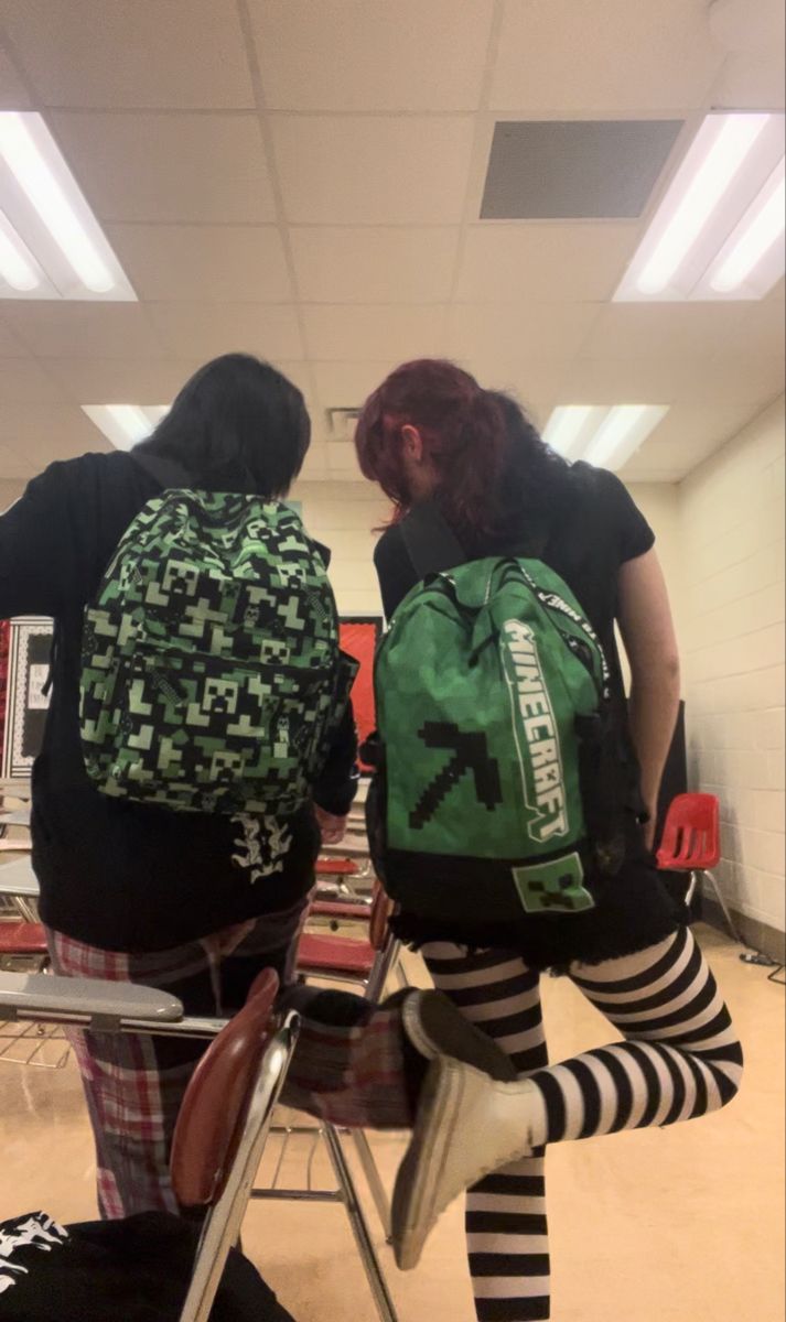 matching minecraft backpacks | highschool ⭐️ Matching Backpacks For Couples, Matching Backpacks, Idk Aesthetic, Minecraft Backpack, Minecraft Outfits, Backpack Outfit, Bagpack, Minecraft, Daisy