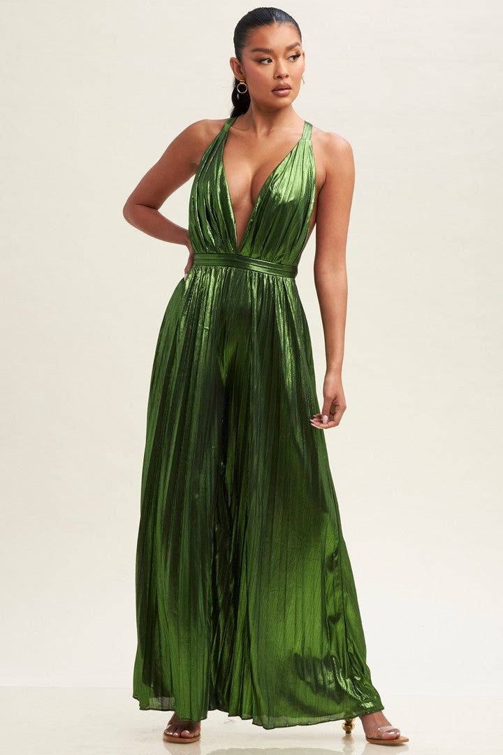 Be the day's style star in this eye-catching, moss green metallic jumpsuit. Featuring a pleated design and tie-back for a chic fit, you'll be sure to make a statement! Get ready to sparkle and shine! Metallic Jumpsuit, Metallic Jumpsuits, Style Star, Sparkle And Shine, Moss Green, Tie Backs, Star Fashion, Get Ready, Jumpsuit