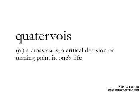 the words quatervois are written in black and white on a white background