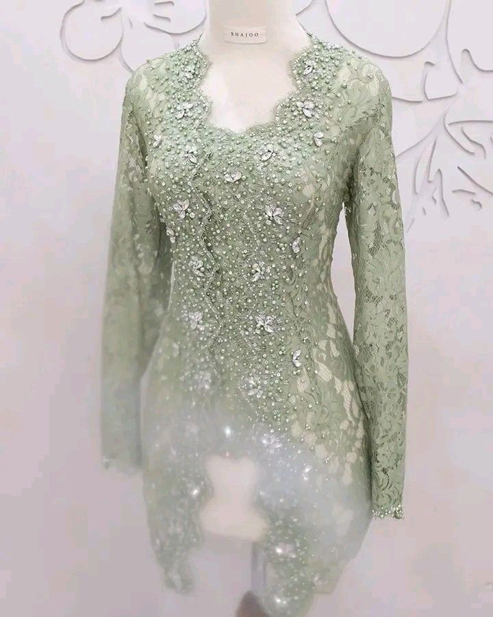 Kebaya Sage Green Hijab, Sage Green Kebaya, Kebaya Sage, Model Kebaya Wisuda, Outer Organza, Dress Brokat Modern, Model Dress Kebaya, Rok Lilit, Kebaya Wedding