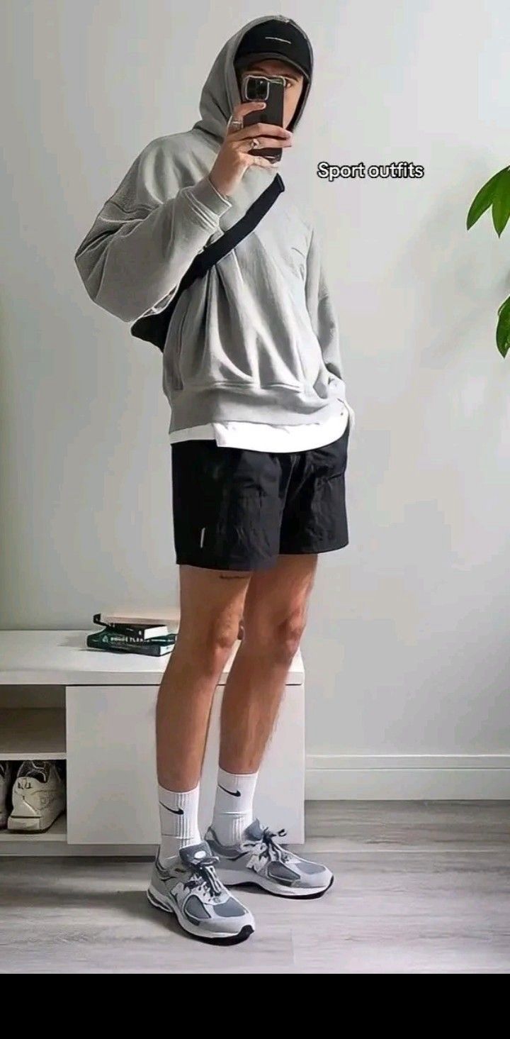 Sporty ￼ ￼ ￼ ￼ Sporty Male Outfits, Gym Outfit Men Aesthetic, Sport Outfits Men Gym, Casual Athletic Outfits Men, Gym Wear Aesthetic, Male Gym Outfit, Athletic Outfits Men, Athleisure Outfits Men, Sportwear Outfit