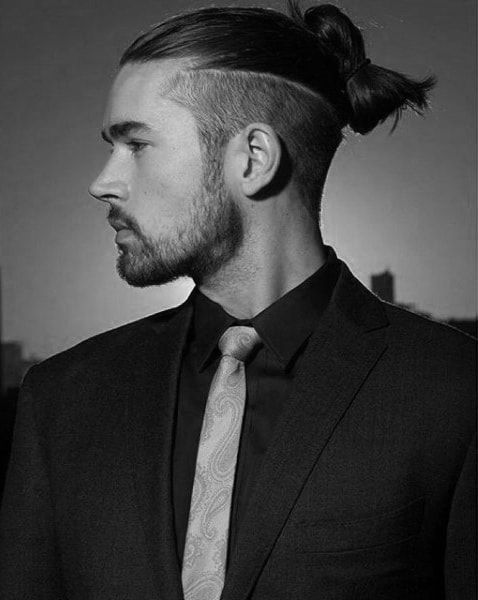 100+ Best Halloween Costume Ideas For Men in 2021 – Easy & Fun Ponytail For Men, Man Bun Haircut, Hipster Haircuts, Undercut Hairstyles For Men, Man Bun Undercut, Trendy Bun, Hipster Haircuts For Men, Top Knot Hair, Man Bun Hairstyles