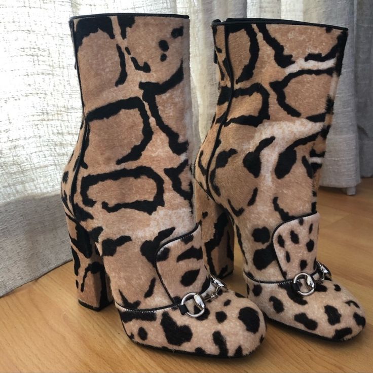 Stunning Unique Chic Gucci Cowhide Boots Chic Brown Gucci Boots, Chic Gucci Boots With Horsebit Detail, Gucci Brown Ankle Boots, Gucci Brown Boots For Fall, Cowhide Boots, Print Boots, Gucci Store, Shoes Gucci, Fashion Magazines