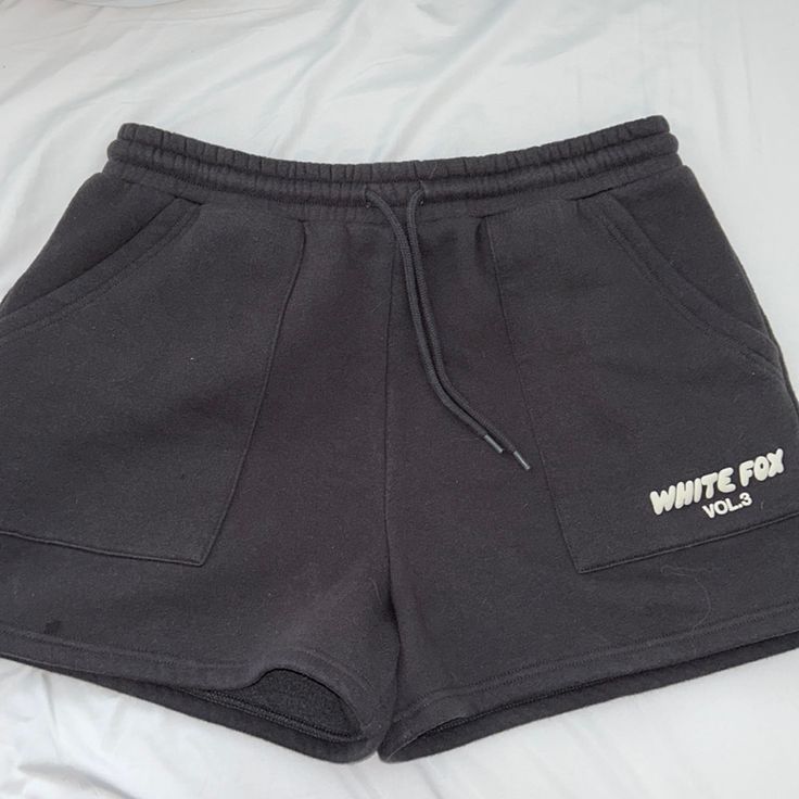 White Fox Charcoal Cotton Shorts, Brand New Just Don’t Fit Me. Perfect Condition. Size L Cute Sweat Shorts, White Fox Shorts, White Fox Set, White Fox Outfits, Faux Locs Marley Hair, Garage Shorts, Country Outfits Women, Cute Sweats, Fox Clothing