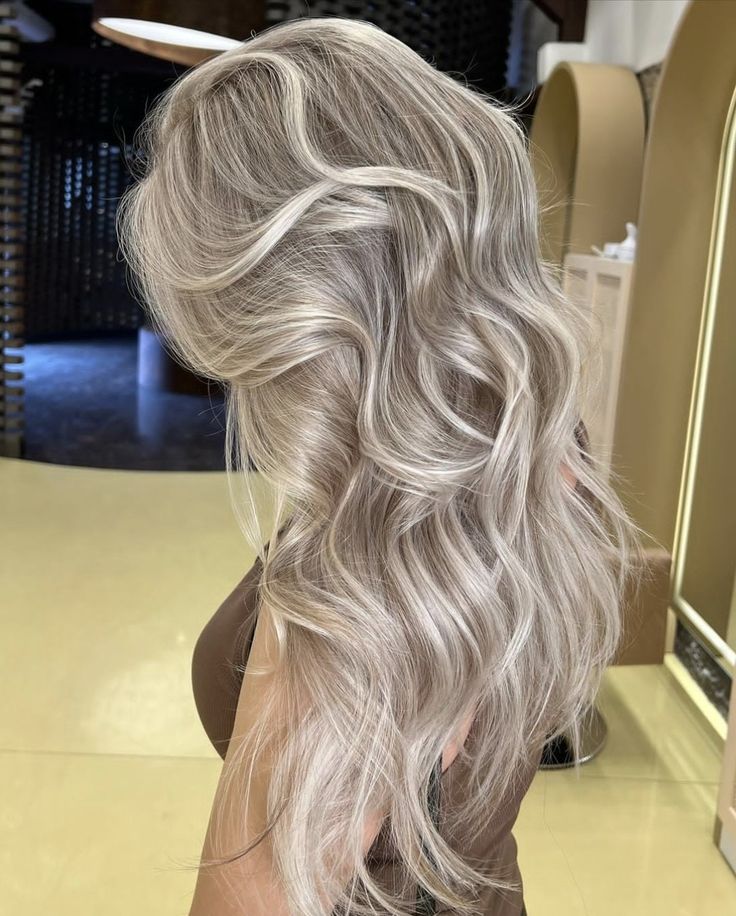 Platinum And Blonde Highlights, Ash Blonde Hair Cool Tone, Ashy Toned Blonde Hair, Silver Hair Inspiration, Grey Balayage Silver, Platinum Root Melt, Icey Balayage Hair, Blonde With Grey Highlights, Icy Blonde Highlights On Brown Hair