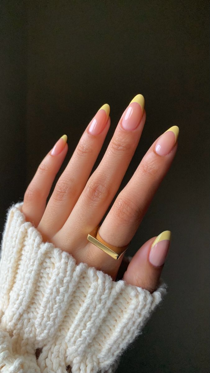 Almond Nails Natural, French Nails Summer, Nail Inspo French, Neon Tips, Acrylic Nails Yellow, Grad Nails, French Tip Gel Nails, Yellow French, Gel Nails French