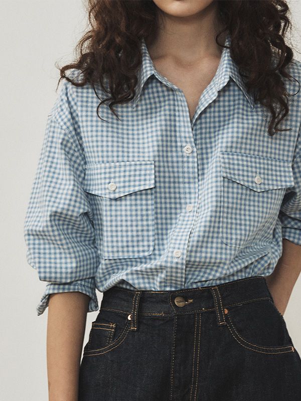 Relaxed-fit shirt in soft cotton. Turn-down collar, buttons at front, and yoke at back. Chest pocket with flaps, long sleeves, and button at cuffs. Gently rounded hem. - Gingham check- Collar- Long sleeves Check Shirt Outfit, Checked Shirt Outfit, Button Up Shirt Outfit, Korean Casual Outfits, Casual Day Outfits, Fashion Hacks Clothes, Pocket Shirt, Tomboy Fashion, Gingham Check