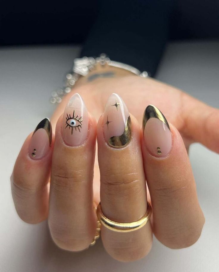 White Celestial Nails, Clock Nails, Lunar Nails, Moon And Star Nails, Sun And Moon Nails, Geeky Nails, Celestial Nails, Daisy Acrylic Nails, Simple Fall Nails