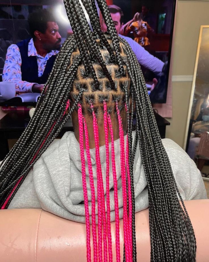 Cute Weave Hairstyles, Peekaboo Hair Colors, Cute Box Braids, Braided Hairstyles For Black Women Cornrows, Peekaboo Hair, Big Box Braids Hairstyles, Colored Braids, Feed In Braids Hairstyles, Box Braids Hairstyles For Black Women