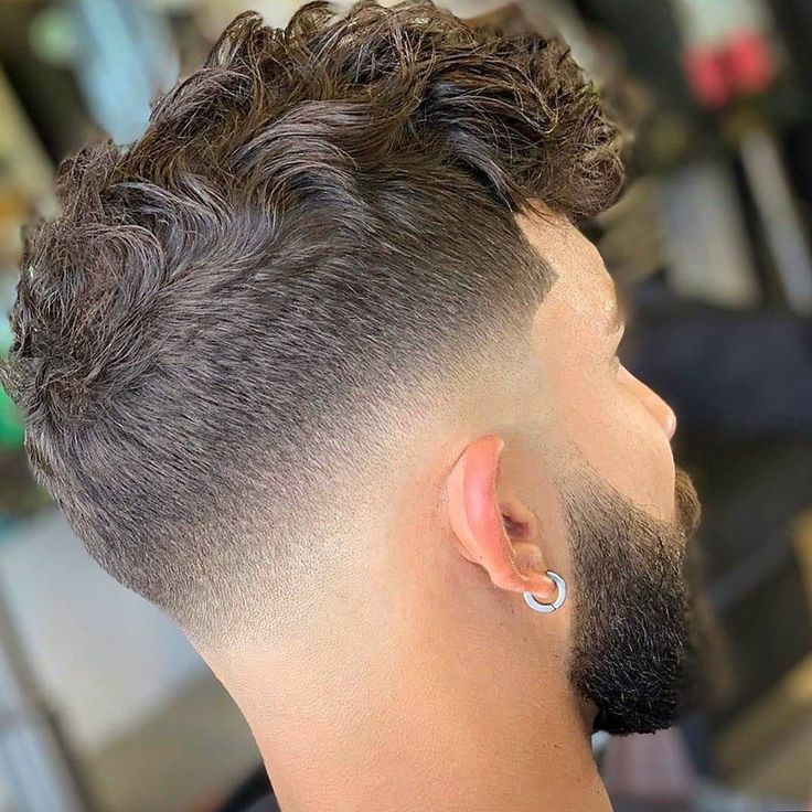 Mid Drop Fade With Design, Fade Hairstyle, Mid Fade Haircut, Short Fade Haircut, Drop Fade Haircut, Curly Hair Fade, Drop Fade, Gents Hair Style, Men Haircut Curly Hair