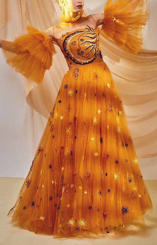 Fantasy Fashion, Orange Dress, Looks Vintage, Fancy Dresses, Costume Design, Dream Dress, Pretty Dresses, Aesthetic Clothes, Pretty Outfits