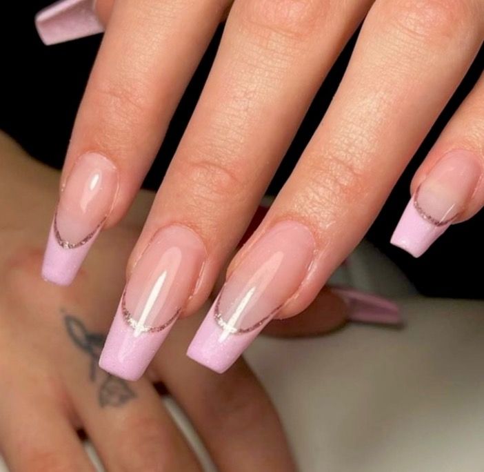 Pink French Tip With Gold Line, Gold Lined French Tips, Pink And Gold French Tip Nails, French Tips With Gold Line, French Tips Gel Nails, Baby Pink French Tips, French Tips Gel, Pink French Tips, Gold French Tip