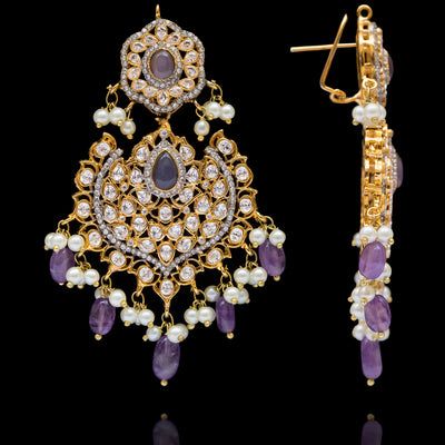 Elegant Jeweled Cubic Zirconia Jewelry, Elegant Danglers For Festive Reception, Elegant Danglers For Reception And Festive Occasions, Elegant Danglers With Stone Work For Reception, Elegant Kundan Sets With Intricate Design, Elegant Diamond Jeweled Jewelry, Elegant Kundan Formal Sets, Elegant Kundan Hand Set, Elegant Chandbalis With Stone Work