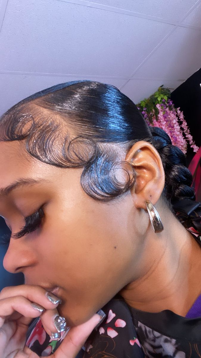 Edges With Ponytail, Knotless Braids Dramatic Edges, Wig Dramatic Edges, Dramatic Edges Tutorial, Edges With Knotless Braids, Edges Knotless Braids, Edges With Locs, Fluffy Baby Hairs, Fluffy Edges