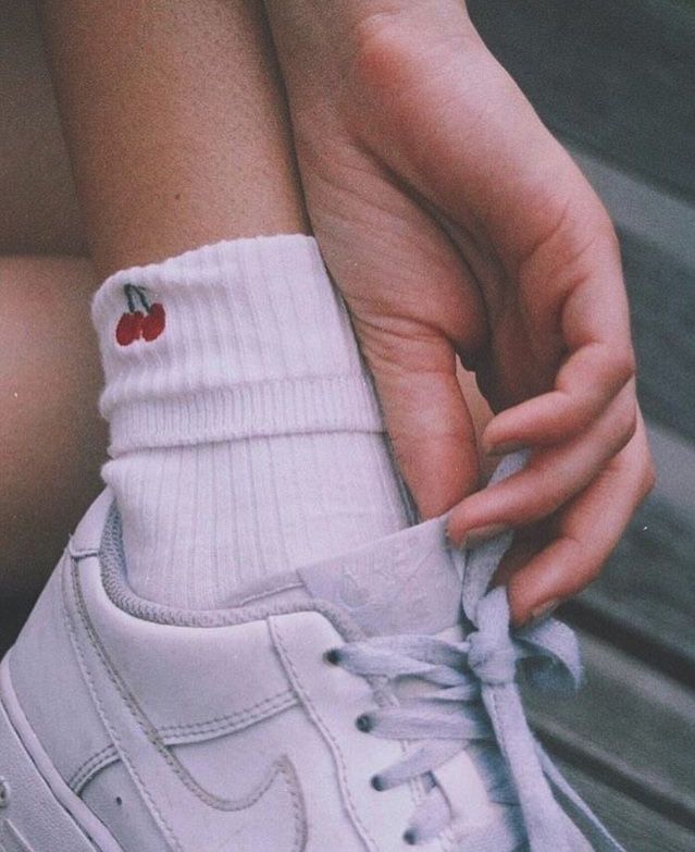 #90s #90sfashion #aesthetic #photography #aestheticphotography Sneaker Shop, K Fashion, Cheryl Blossom, 90s Aesthetic, Clipuri Video, 자수 디자인, Cherry Bomb, Cute Socks, Happy Socks