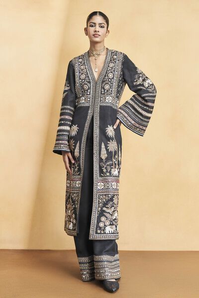 Long Kurtas, Painted Ceramics, Anita Dongre, Desi Style, Indian Wedding Outfits, Indian Fashion Dresses, Wedding Outfits, Abaya Fashion, Indian Design