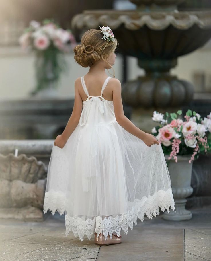 Flower Girl Dress Beach Wedding, Beach Flower Girl Dresses, Flower Girl Dress Boho, Unique Flower Girl Dresses, October Wedding Dresses, Mother's Day Crafts For Kids, Boho Flower Girl Dress, Champagne Flower Girl, Flower Girl Dresses Champagne