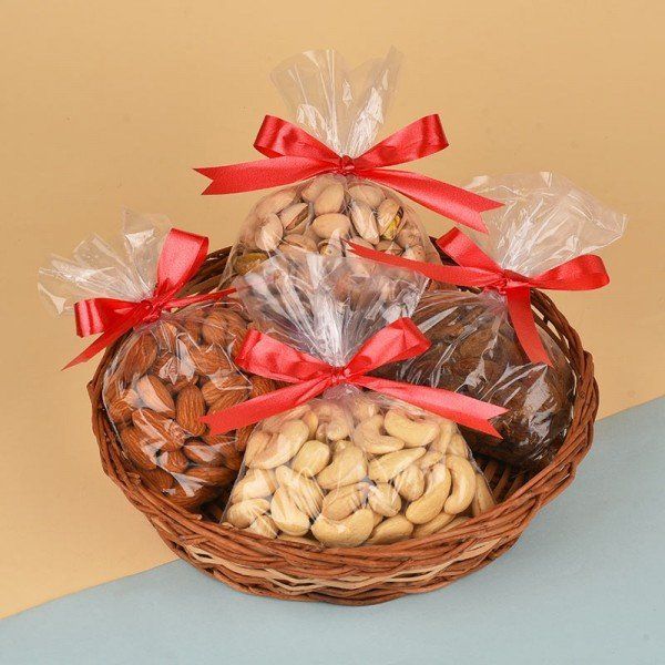 same day Diwali gift delivery in Bangalore Fruits Hamper, Dry Fruit Basket, Best Diwali Gift, Fruit Delivery, Fruit Hampers, Recuerdos Primera Comunion Ideas, Nuts Gift, Diwali Gift Hampers, Dry Fruit Box