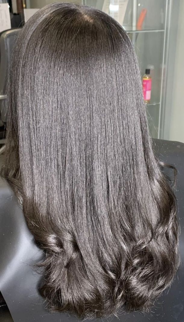 Curly Straightened Hair, Silk Press Natural Hair Styles, Healthy Hair Aesthetic Black Women, Straightened Hair, Natural Hair Blowout, Hair Content, Natural Straight Hair, Curly Hair Beauty, Long Shiny Hair