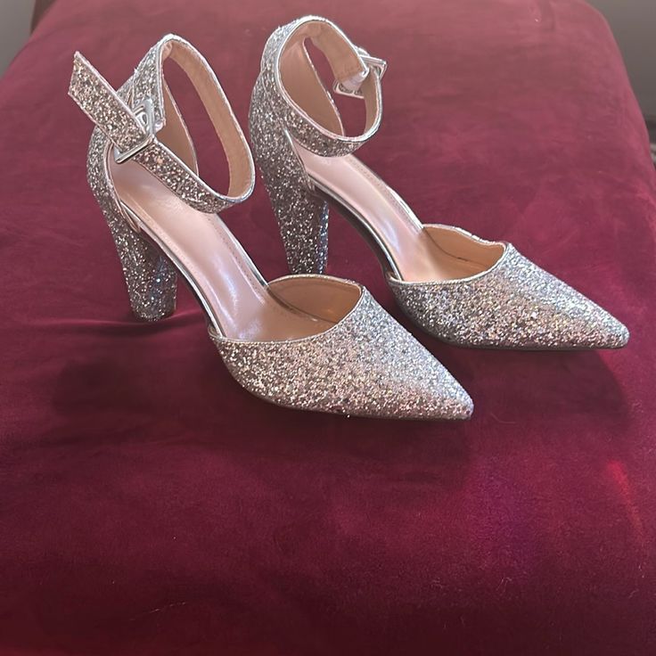 Size 41 Or 10-10.5 Women’s Sparkly Heels. Never Worn As They Didn’t Fit Me. Sparkly Heels, Shoes Women Heels, Shoes Heels, Women Shoes, Heels, 10 Things, Women Shopping, Silver, Color