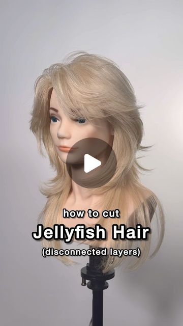 Make Up Ideas Natural Step By Step, How To Do Jellyfish Haircut, Jellyfish Haircut On Wavy Hair, How To Cut Jellyfish Haircut, Long Hair Jellyfish Haircut, Diy Jellyfish Haircut, How To Jellyfish Haircut, Styling Hair Tutorial, How To Style Jellyfish Hair